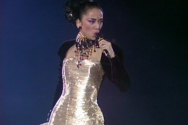 最佳音乐录影带演出奖：梅艳芳 - 似火探戈