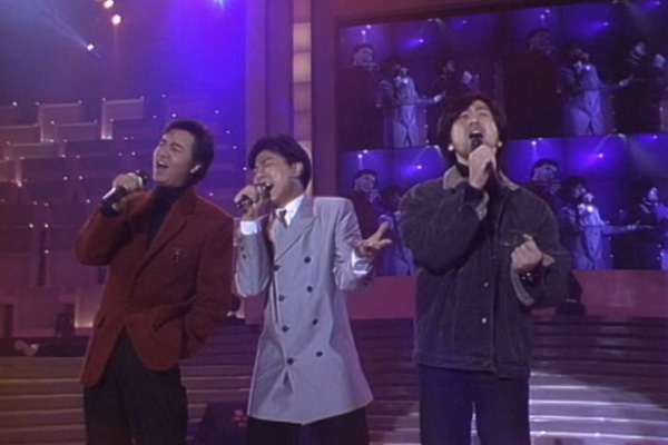 最受欢迎国语歌曲奖：[金奖] 张洪量／[银奖] 童安格／[铜奖] 伍思凯