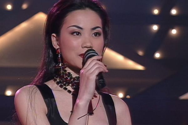 王靖雯 - 容易受伤的女人