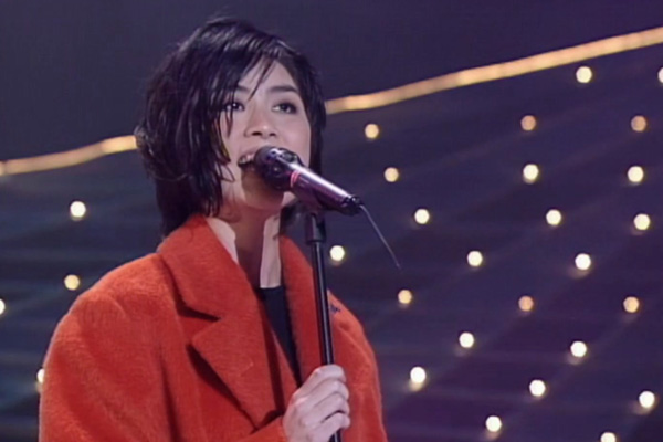 最受欢迎新人奖：[金] 陈慧琳《一切很美只因有你》／[银] 伍咏薇／[铜] 陈晓东