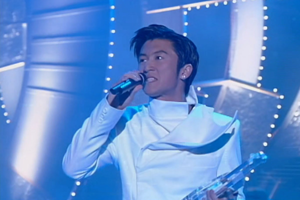 最受欢迎新人奖：[金] 谢霆锋《无声仿有声》／[银] 张惠妹／[铜] DRY