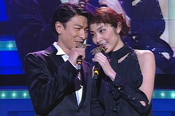 最受欢迎国语歌曲奖：[金] 我不够爱你／[银] 花样年华／[铜] 不要害怕