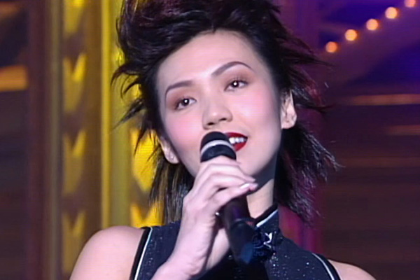 陈洁仪「心仪君曲唱不停」- 我只在乎你／月亮代表我的心／漫步人生路